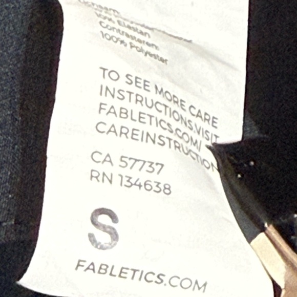 NWOT Fabletics The Only Pants Stretchy Black Men’s Size Small - Picture 7 of 9